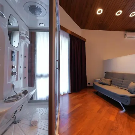 Paradise Suite Latina Exterior photo