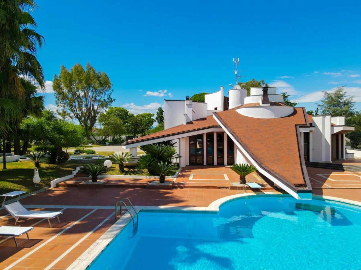 Bed & Breakfast Paradise *